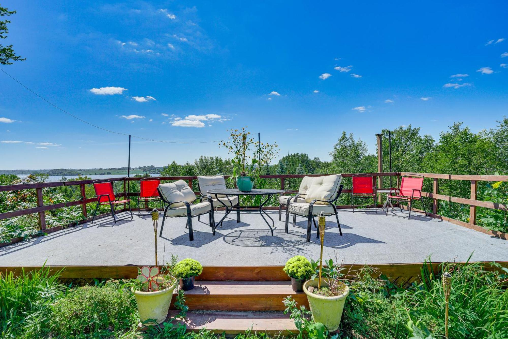 Cabin Near Cokato Lake With Outdoor Oasis And Views! Bagian luar foto