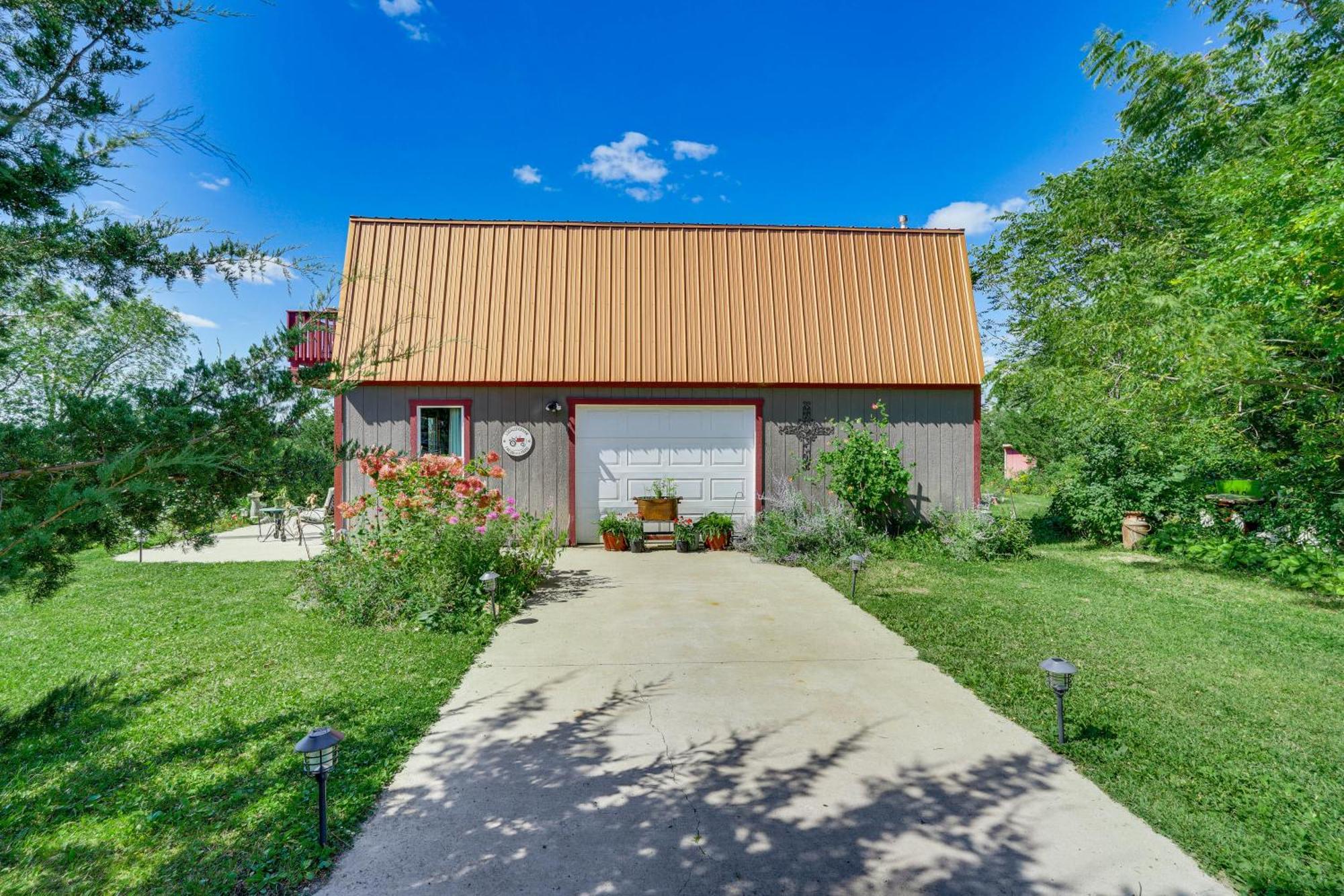 Cabin Near Cokato Lake With Outdoor Oasis And Views! Bagian luar foto
