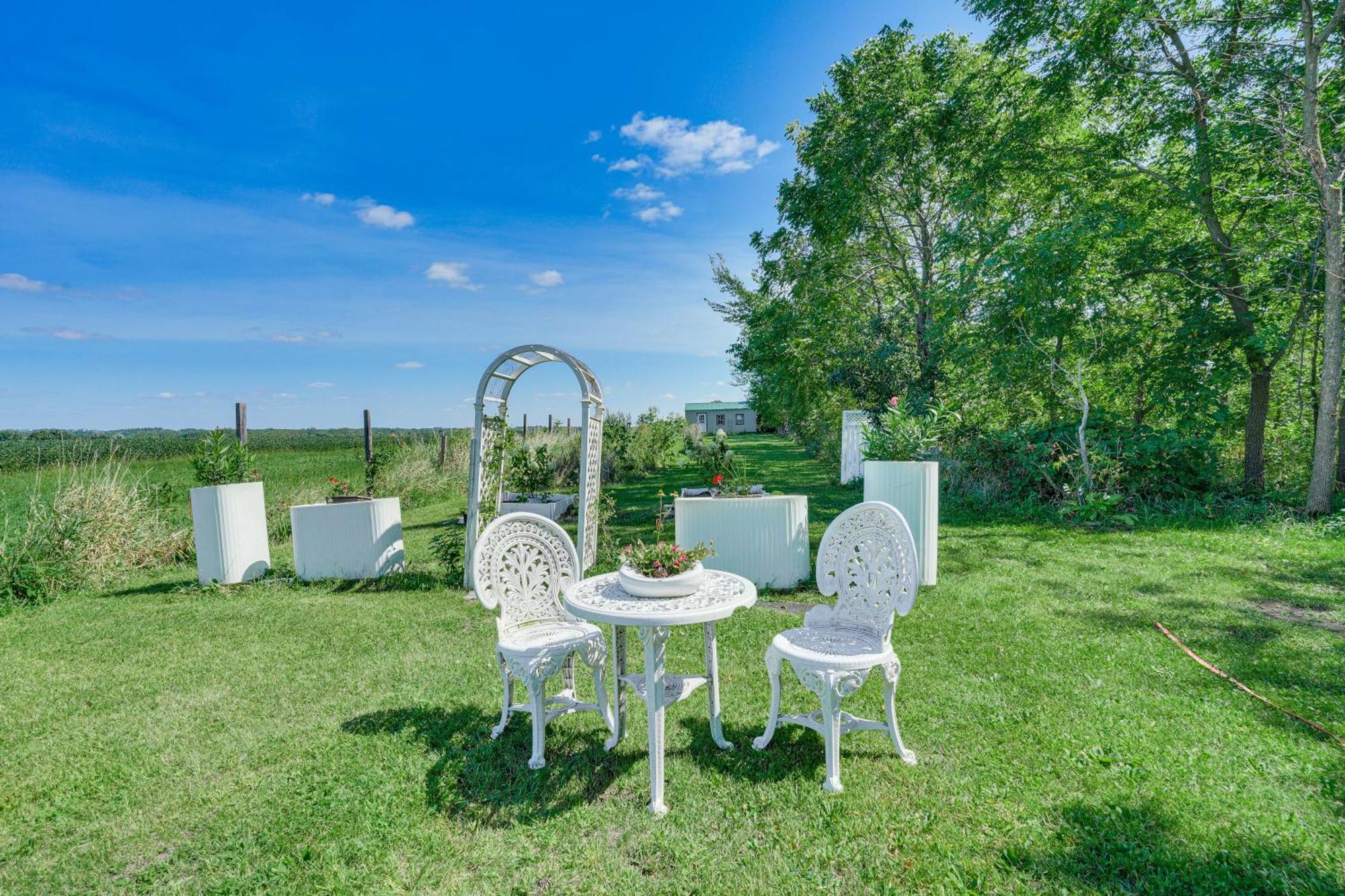 Cabin Near Cokato Lake With Outdoor Oasis And Views! Bagian luar foto
